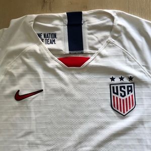 Nike Women’s Soccer Team Jersey